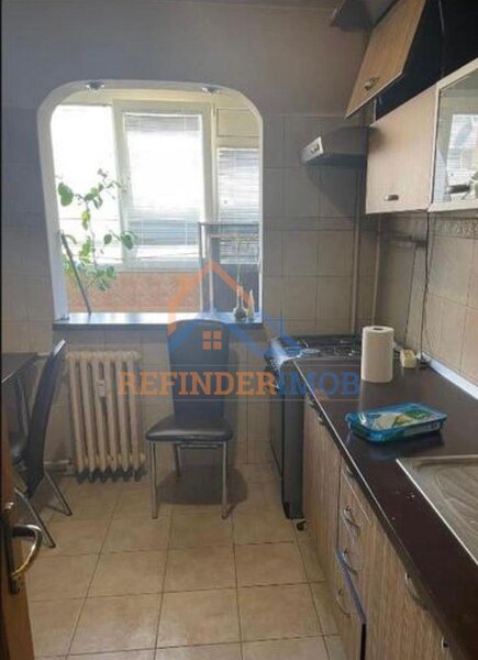 Margeanului Apartament de vanzare cu 3 camere, zona Rahova
